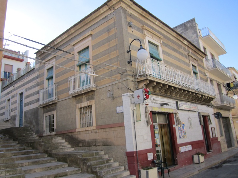 AMPIA CASA INDIPENDENTE